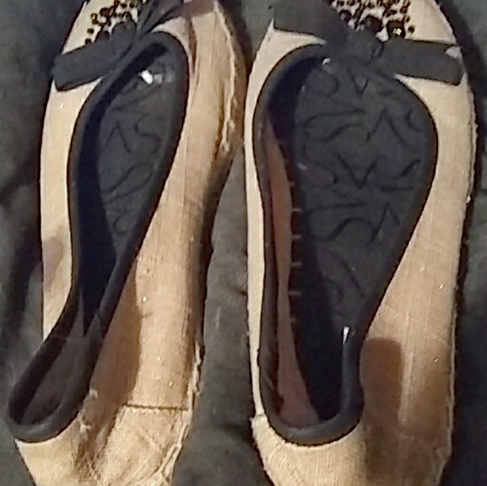 Vera Wang slip on shoes